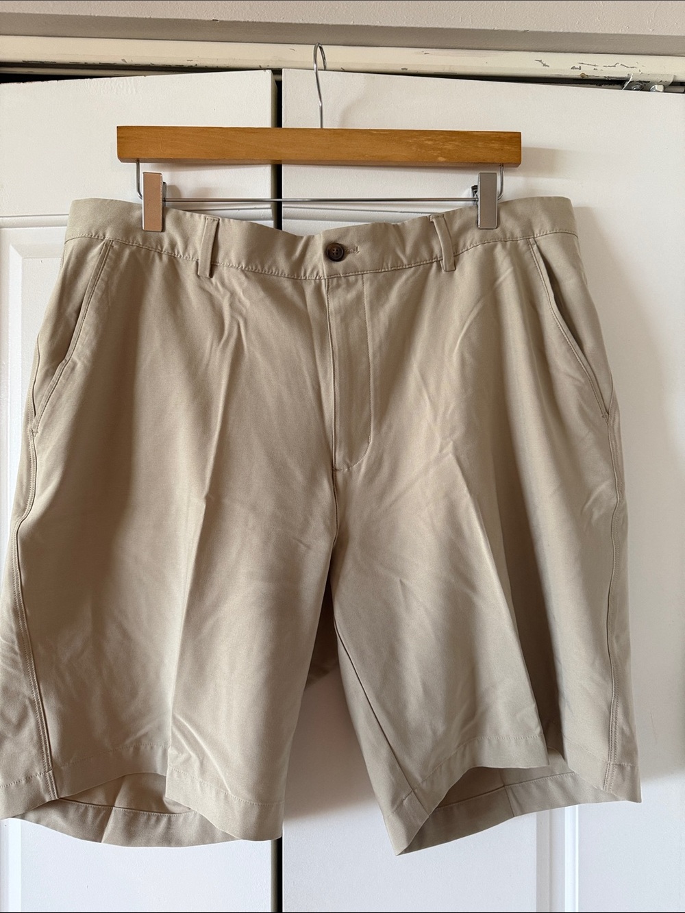 Greg Norman Collection Beige Golf Shorts
